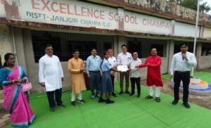 स्वामी आत्मानंद उत्कृष्ट विद्यालय, चांपा में ध्वजारोहण के साथ गूंजा ‘जन गण मन’ 2 IMG 20260816 WA0104 kshititech